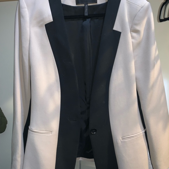Bcbg maxazria blazer - Picture 3 of 3